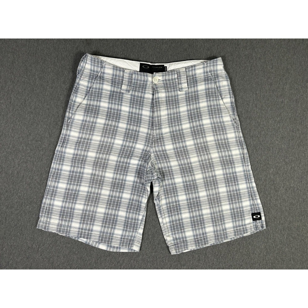 Oakley Regular Fit Golf Shorts Mens 30 White Blue Plaid Casual Flat Front